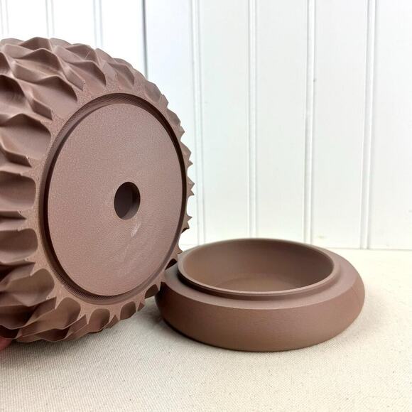 Modern Geometric Planter Pot, Chain Planter Pot, Indoor, Textured Planter - Picture 6 of 9